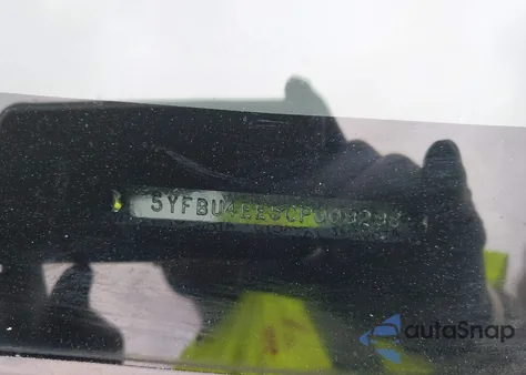 2012 Toyota Corolla Le z USA, uszkodzony, nr VIN 5YFBU4EE5CP008288